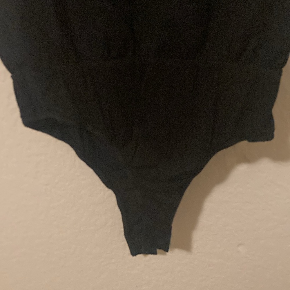 Chic Black Women's Bodysuit - Picture 4 of 4